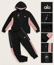 Load image into Gallery viewer, Tracksuit