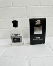 Load image into Gallery viewer, Perfume