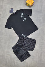 Load image into Gallery viewer, T-shirt