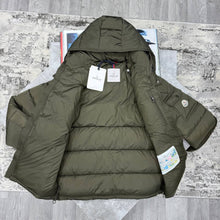 Load image into Gallery viewer, Jacket