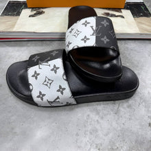 Load image into Gallery viewer, Slipper men