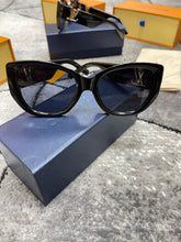 Load image into Gallery viewer, Sunglass