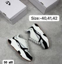 Load image into Gallery viewer, Shoes
