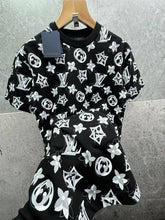 Load image into Gallery viewer, T-shirt