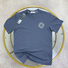 Load image into Gallery viewer, Tshirt