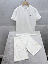 Load image into Gallery viewer, T-shirt