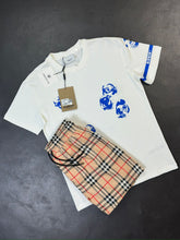 Load image into Gallery viewer, T-shirt