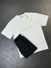 Load image into Gallery viewer, Tshirt