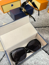 Load image into Gallery viewer, Sunglass