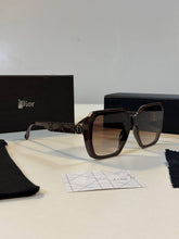 Load image into Gallery viewer, Sunglass