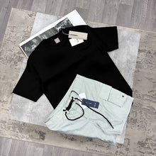 Load image into Gallery viewer, T-shirt