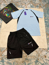 Load image into Gallery viewer, Tshirt