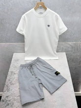 Load image into Gallery viewer, T-shirt