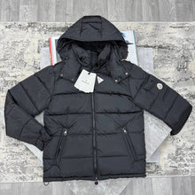 Load image into Gallery viewer, Jacket