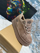 Load image into Gallery viewer, Shoes