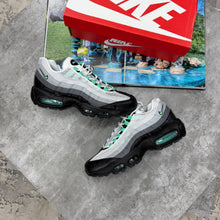Load image into Gallery viewer, Shoes