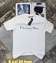 Load image into Gallery viewer, T-shirt