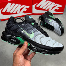 Load image into Gallery viewer, Shoes