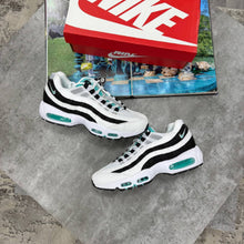 Load image into Gallery viewer, Shoes