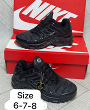 Load image into Gallery viewer, Shoes