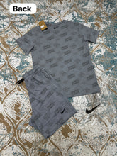 Load image into Gallery viewer, Tshirt
