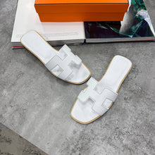 Load image into Gallery viewer, Slipper