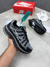 Load image into Gallery viewer, Shoes