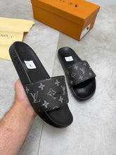 Load image into Gallery viewer, Slipper