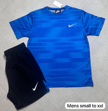 Load image into Gallery viewer, T-shirt