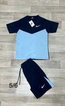 Load image into Gallery viewer, Tshirt
