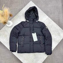 Load image into Gallery viewer, Jacket