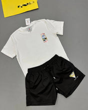 Load image into Gallery viewer, T-shirt