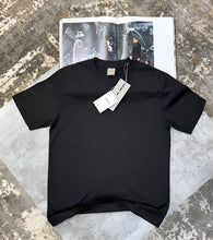 Load image into Gallery viewer, T-shirt