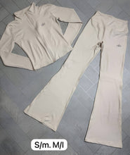 Load image into Gallery viewer, Tracksuit