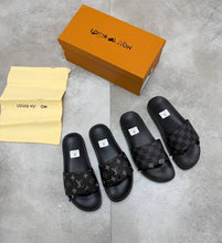 Load image into Gallery viewer, Slipper