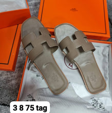 Load image into Gallery viewer, Slipper