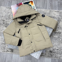 Load image into Gallery viewer, Jacket