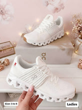 Load image into Gallery viewer, Shoes