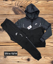 Load image into Gallery viewer, Tracksuit