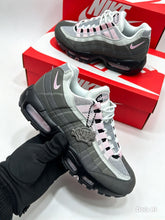 Load image into Gallery viewer, Shoes
