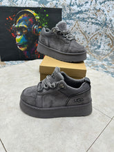 Load image into Gallery viewer, Shoes