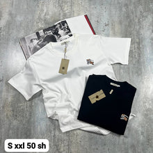 Load image into Gallery viewer, T-shirt