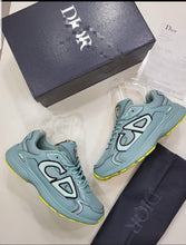 Load image into Gallery viewer, Shoes