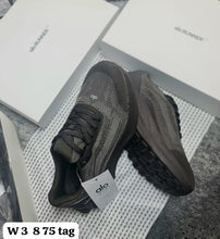 Load image into Gallery viewer, Shoes