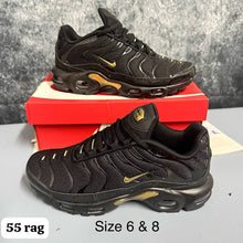 Load image into Gallery viewer, Shoes