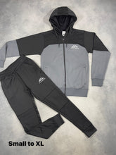 Load image into Gallery viewer, Tracksuit