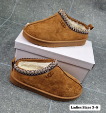 Load image into Gallery viewer, Slipper