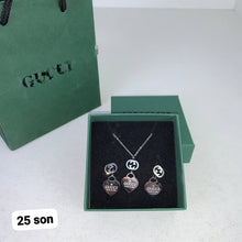 Load image into Gallery viewer, Necklace