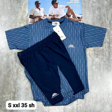 Load image into Gallery viewer, Tshirt