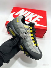Load image into Gallery viewer, Shoes